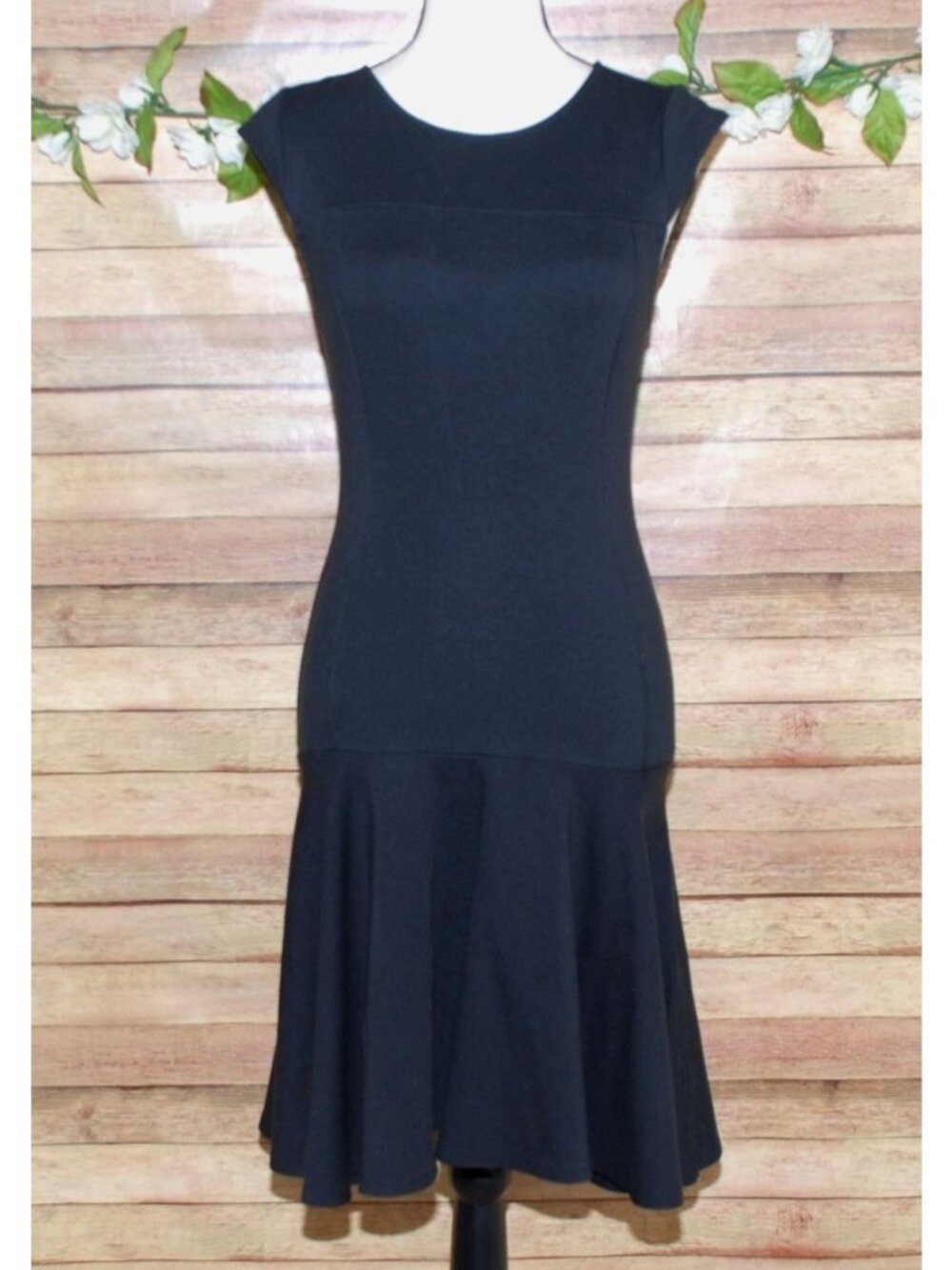 Kate Young Ladies Black Dress Size 2 Open Back Cap Sleeve Sexy LBD Whimsigoth